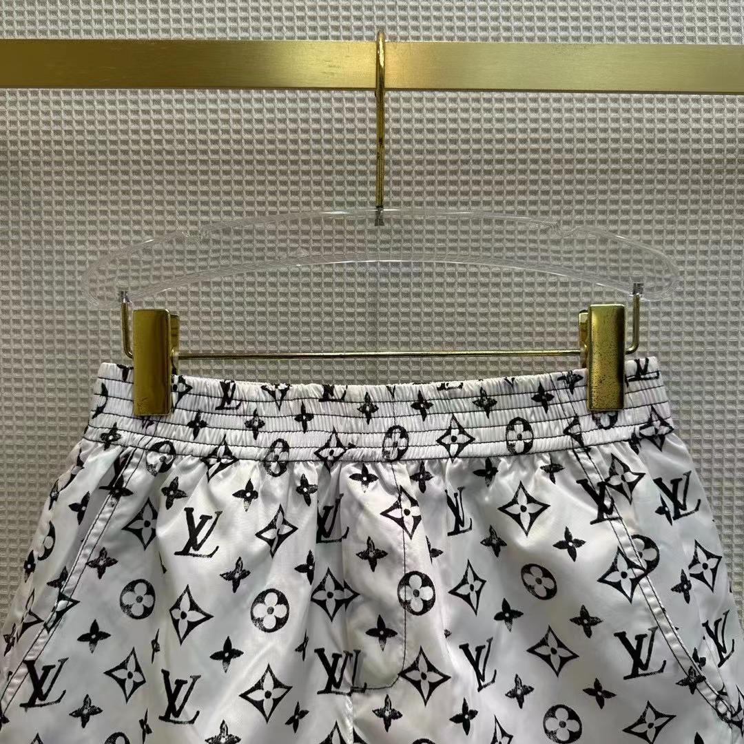 Louis Vuitton short